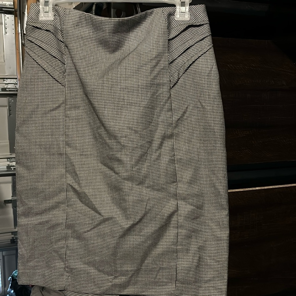 New York and company skirt size 4